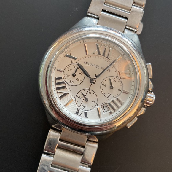 Michael Kors stainless steel silver chronograph watch - Picture 3 of 7